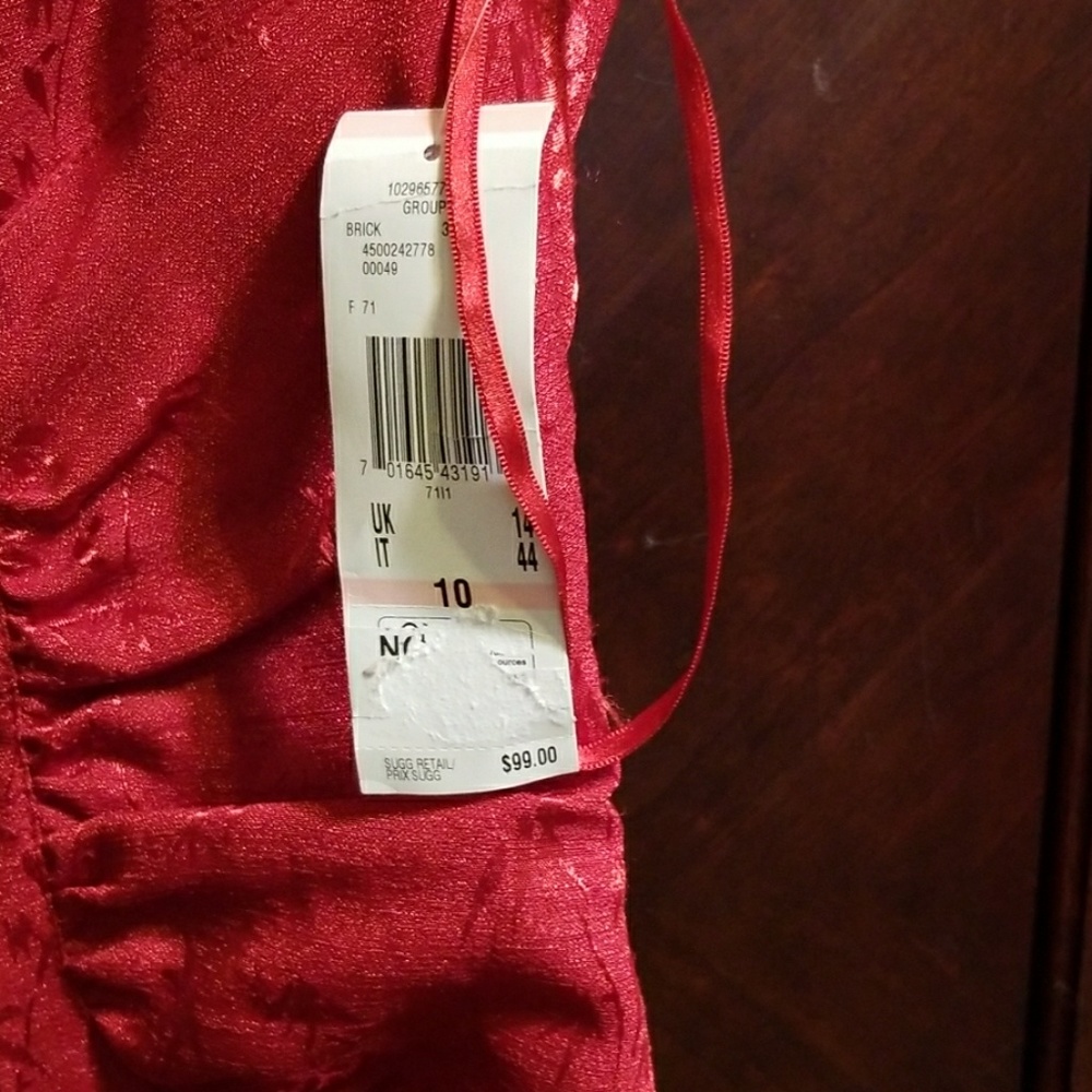 Dress - Picture 2 of 6